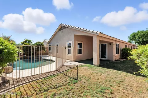 Exterior - 3279 E Woodside Way, Gilbert, AZ 85297 photo 3 of 9