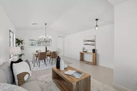 Dining - 3279 E Woodside Way, Gilbert, AZ 85297 photo 1 of 4