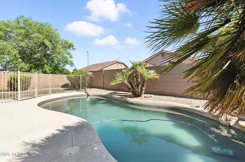 Exterior - 3279 E Woodside Way, Gilbert, AZ 85297 photo 8 of 9