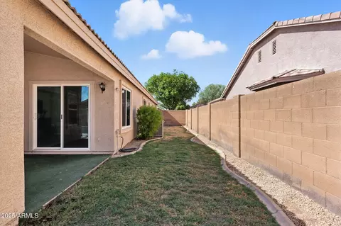 Exterior - 3279 E Woodside Way, Gilbert, AZ 85297 photo 5 of 9