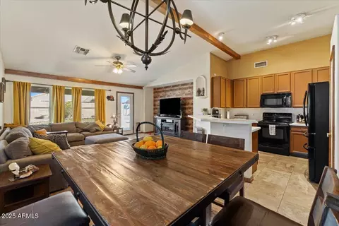 9826 E Irwin Cir, Mesa, AZ 85209 photo 8