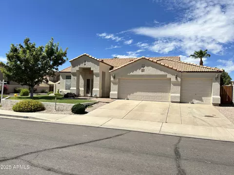 9826 E Irwin Cir, Mesa, AZ 85209 photo 4