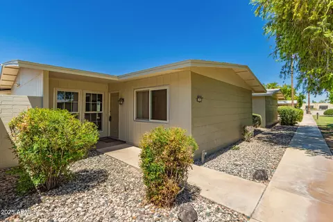 17058 N 106th Ave, Sun City, AZ 85373