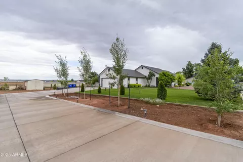 775 N Apple Blossom Ln, Snowflake, AZ 85937