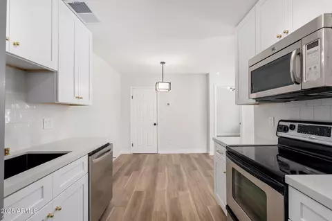 3511 E Baseline Rd #1200, Phoenix, AZ 85042 photo 8