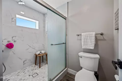 Bath - 14616 N 28th Pl, Phoenix, AZ 85032 photo 3 of 5