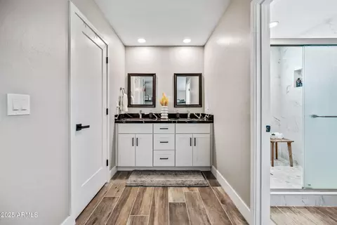 Bath - 14616 N 28th Pl, Phoenix, AZ 85032 photo 1 of 5