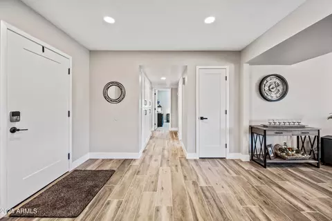 Entry Way - 14616 N 28th Pl, Phoenix, AZ 85032 photo 3 of 4