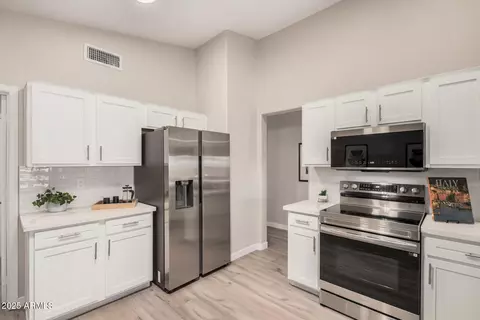 Kitchen - 8660 E Nido Ave, Mesa, AZ 85209 photo 2 of 3