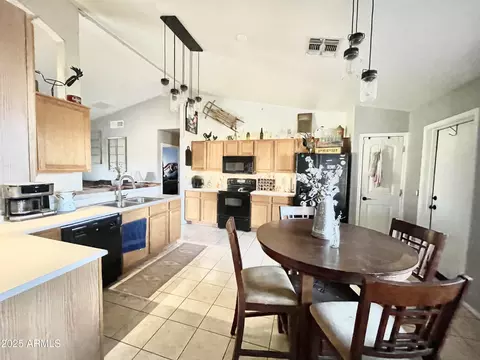 11307 Escondido Ave, Mesa, AZ 85208 photo 4