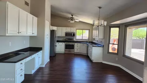 205 E Tanya Rd, Phoenix, AZ 85086 photo 9