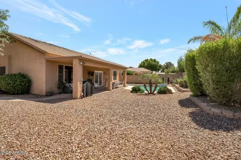 Exterior - 213 E Smoke Tree Rd, Gilbert, AZ 85296 photo 2 of 5