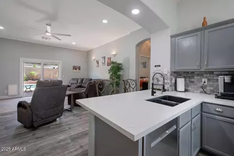 Kitchen - 213 E Smoke Tree Rd, Gilbert, AZ 85296 photo 6 of 6