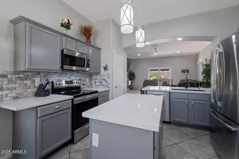 Kitchen - 213 E Smoke Tree Rd, Gilbert, AZ 85296 photo 2 of 6
