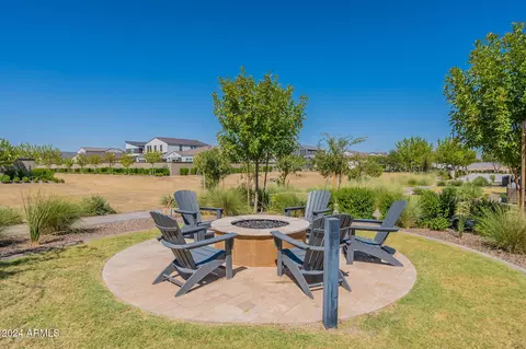 View/Area - 11129 E Ulysses Ave, Mesa, AZ 85212 photo 7 of 17