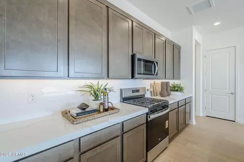 Kitchen - 11129 E Ulysses Ave, Mesa, AZ 85212 photo 1 of 5