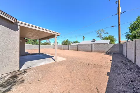Exterior - 568 E Mesquite Ave, Apache Junction, AZ 85119 photo 3 of 8