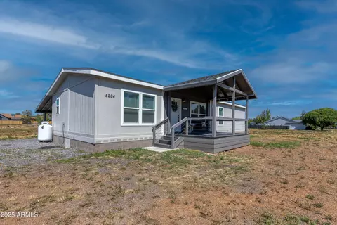 5284 Lake Dr, Lakeside, AZ 85929