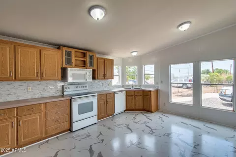1047 S Main St, Coolidge, AZ 85128