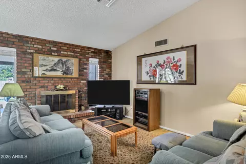 2354 E Sahuaro Dr E, Phoenix, AZ 85028 photo 9