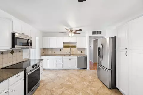 116 N Jade Cir, Mesa, AZ 85201 photo 9