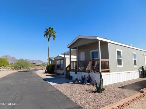925 N Plaza Dr #92, Apache Junction, AZ 85120