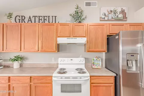 Kitchen - 3605 E Thornton Ave, Gilbert, AZ 85297 photo 3 of 4