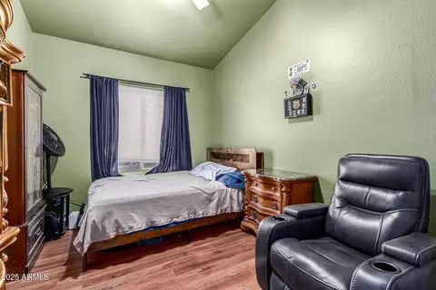 Bedroom - 3874 E Vaughn Ave, Gilbert, AZ 85234 photo 4 of 5