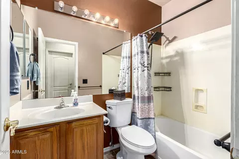 Bath - 3874 E Vaughn Ave, Gilbert, AZ 85234 photo 3 of 3