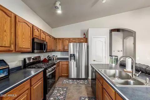Kitchen - 3874 E Vaughn Ave, Gilbert, AZ 85234 photo 2 of 3