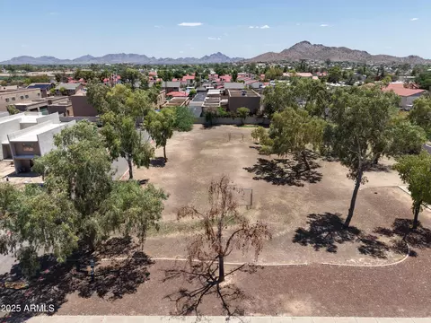 2822 E Kathleen Rd, Phoenix, AZ 85032 photo 3