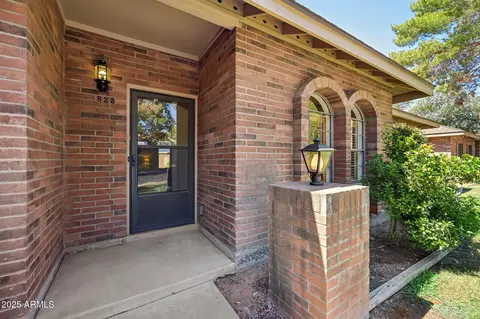 Exterior - 823 E Lexington Ave, Gilbert, AZ 85234 photo 3 of 6