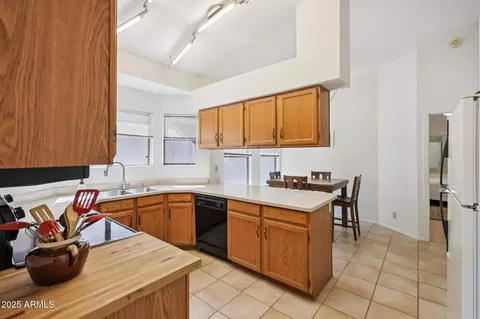 Kitchen - 823 E Lexington Ave, Gilbert, AZ 85234 photo 1 of 3