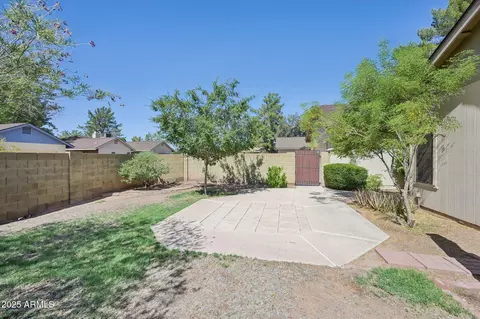 Exterior - 823 E Lexington Ave, Gilbert, AZ 85234 photo 4 of 6