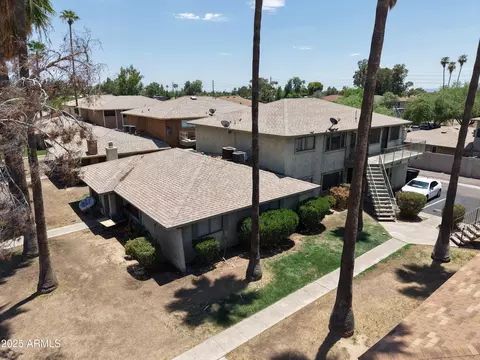 3319 W Harmont Dr, Phoenix, AZ 85051