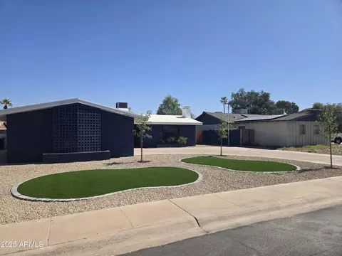 Exterior - 206 E Manhatton Dr, Tempe, AZ 85282 photo 1 of 3