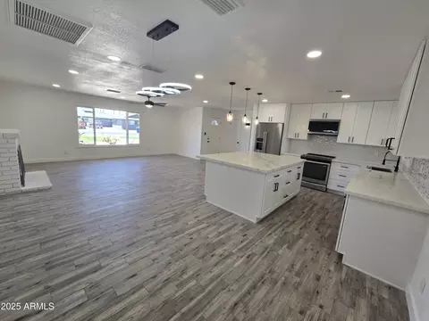 Other - 206 E Manhatton Dr, Tempe, AZ 85282 photo 3 of 9