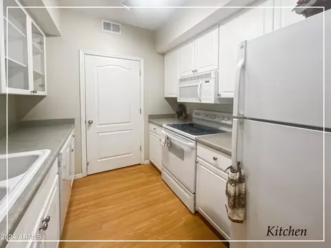 Kitchen - 1701 E Colter St #148, Phoenix, AZ 85016 photo 2 of 2