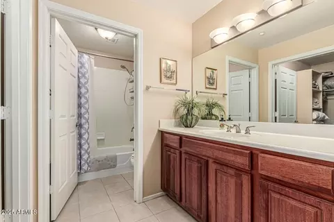 Bath - 5303 N 7th St #111, Phoenix, AZ 85014 photo 1 of 4