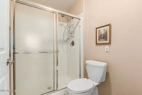 Bath - 5303 N 7th St #111, Phoenix, AZ 85014 photo 4 of 4
