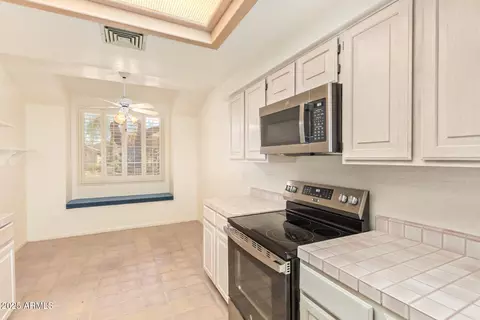 Kitchen - 6620 E Sugarloaf St, Mesa, AZ 85215 photo 2 of 5