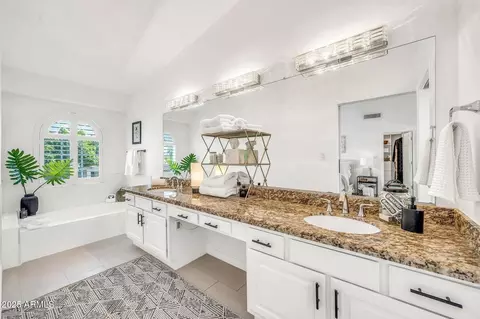 Bath - 4147 E Sahuaro Dr, Phoenix, AZ 85028 photo 1 of 5