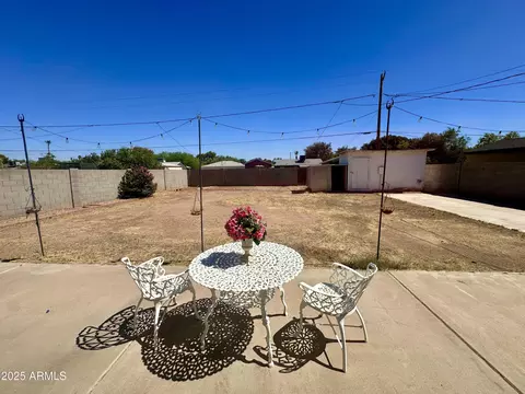 Exterior - 1119 W Roma Ave, Phoenix, AZ 85013 photo 3 of 3