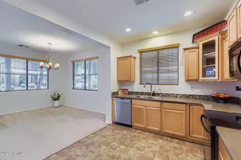 2844 S Brett St, Gilbert, AZ 85295 photo 10