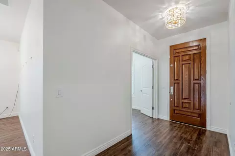 Entry Way - 2744 E Donato Dr, Gilbert, AZ 85298 photo 2 of 3