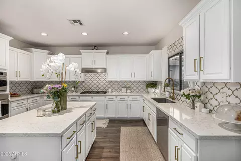 Kitchen - 2744 E Donato Dr, Gilbert, AZ 85298 photo 1 of 4