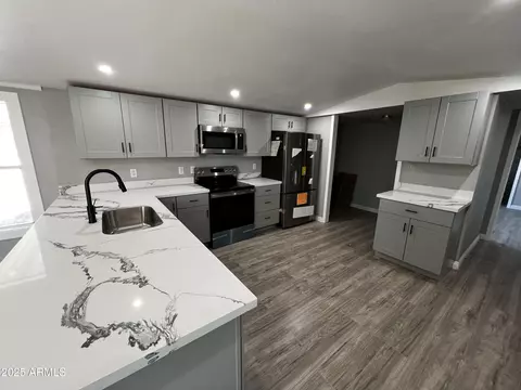 7927 E Jan Ave, Mesa, AZ 85209
