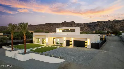 2305 E South Mountain Ave, Phoenix, AZ 85042