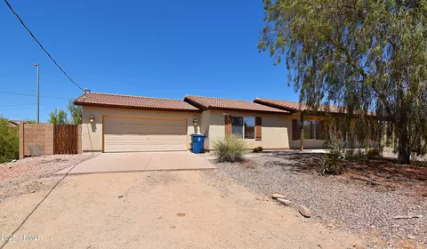 45823 N 37th Ave, New River, AZ 85087