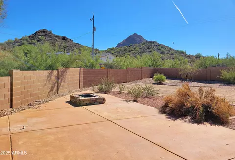 45823 N 37th Ave, New River, AZ 85087